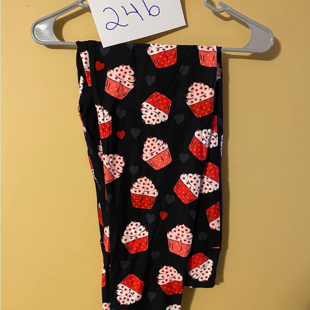 LEGGINGS SIZE TC2 (18-30) NEW NEVER WORN